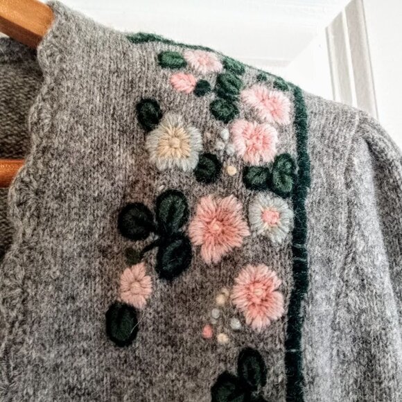 Vintage Field Manor Grey Embroidered Lambswool Cardigan - Picture 3 of 7
